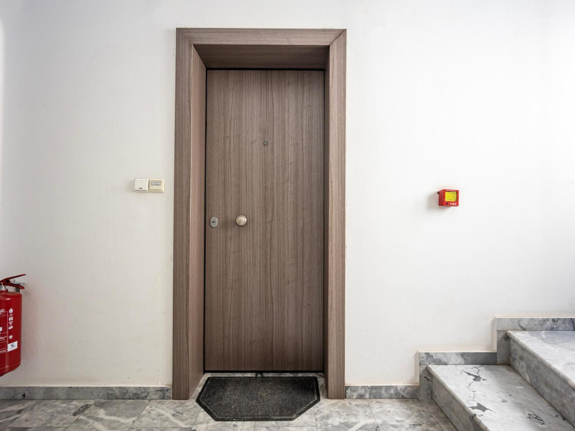Fabulous Central Apartment Close To The Sea! Chalkida Exterior photo